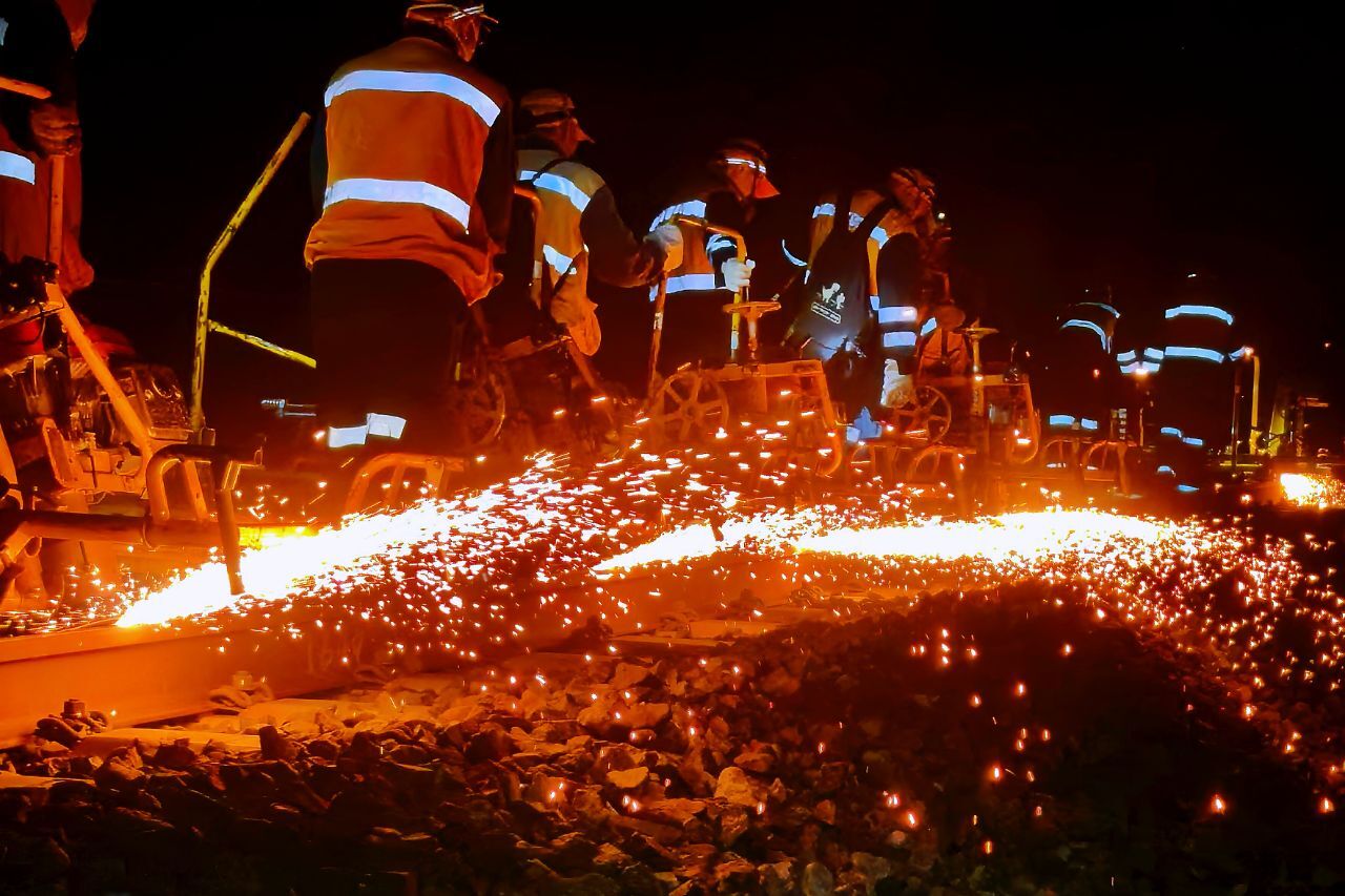 开云电竞-关于陇右雷霆队鏖战中原金雕队，射击淘汰赛爆冷，转换速度占优。中场绞杀压制对手的信息