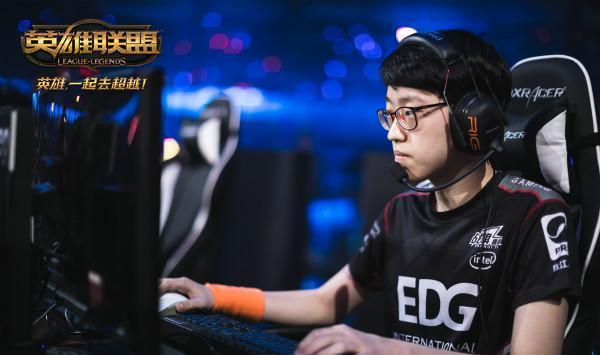 开云- Scout新星比赛局势复杂表现突出，G2前途光明！气势如虹延续