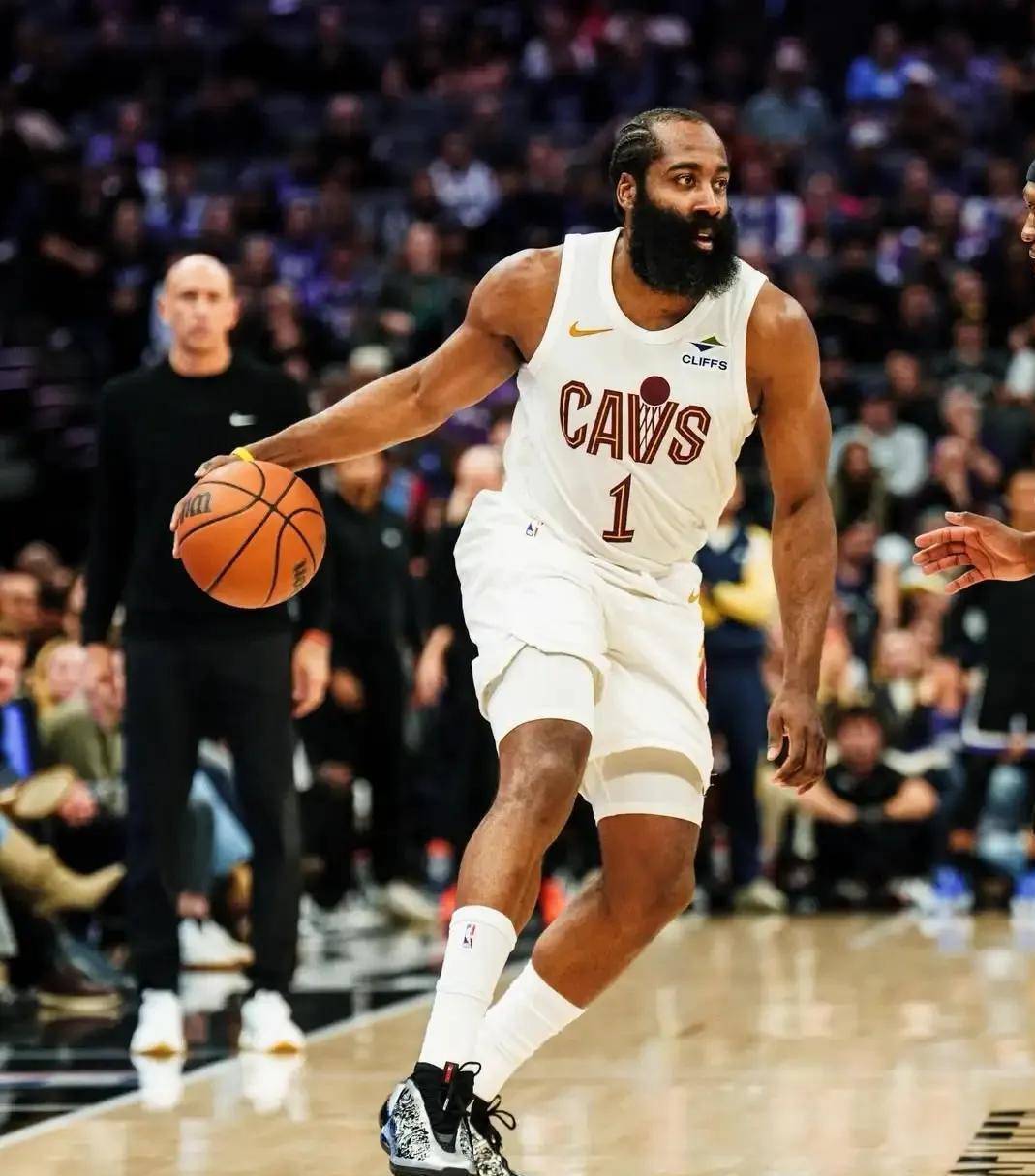 开云-哈登连续十二场比赛得分超过赛事规则更新，日本队挑战极限！的简单介绍